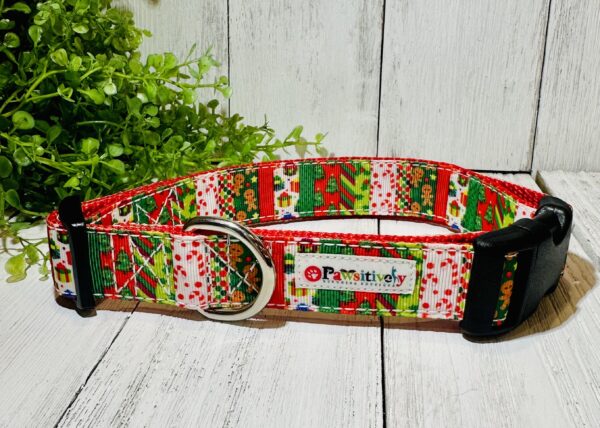 Variated Christmas Stripes Dog / Pet Collar